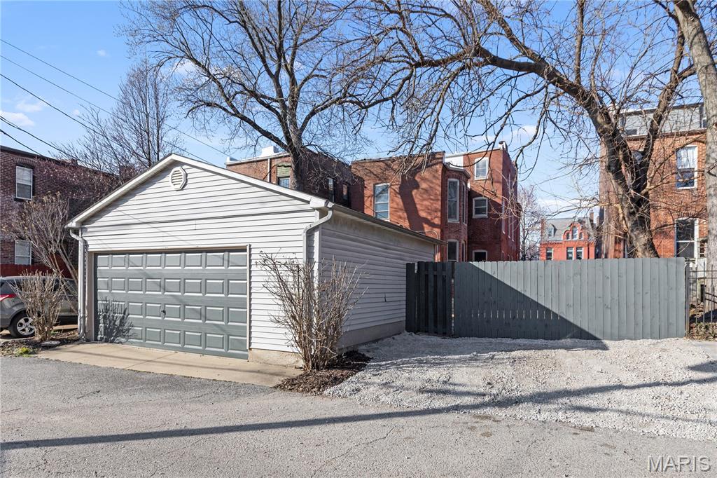 Lafayette Square - Residential