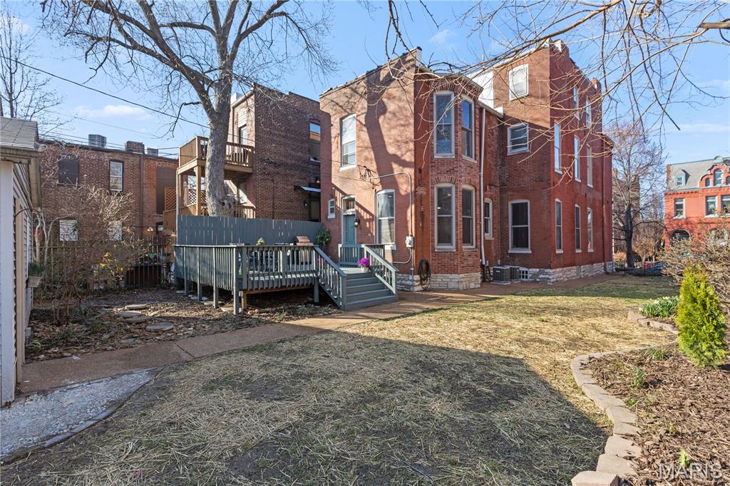 Lafayette Square - Residential