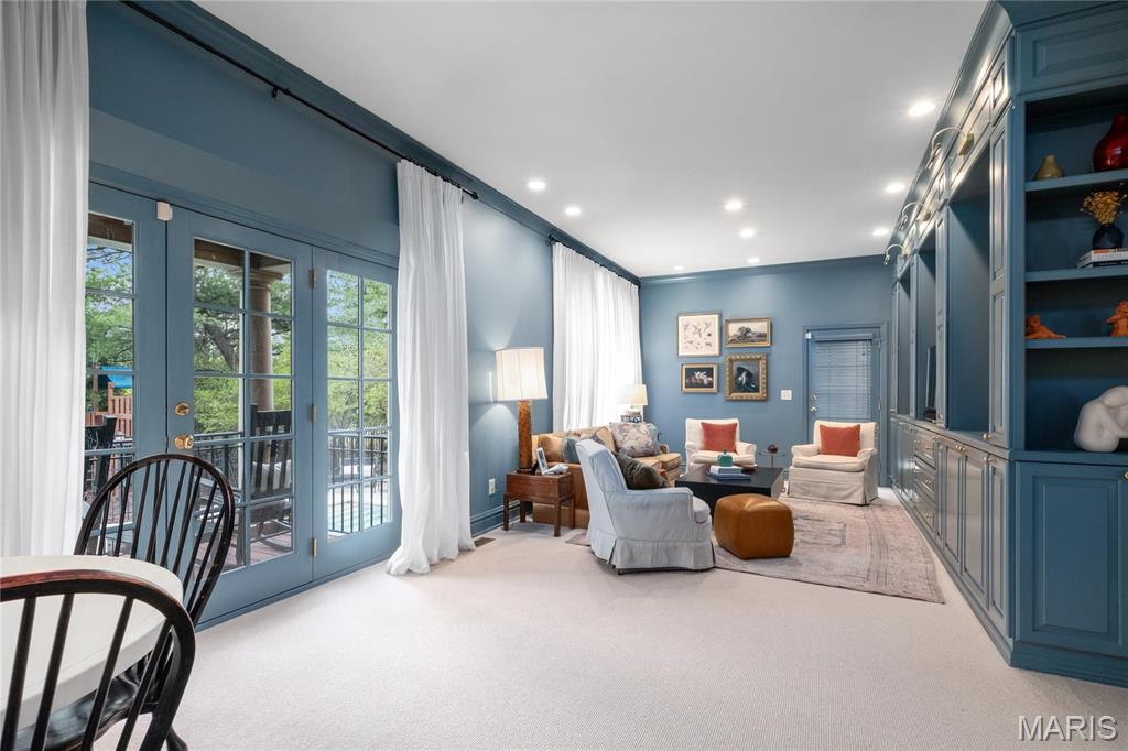 Lake Forest - Residential