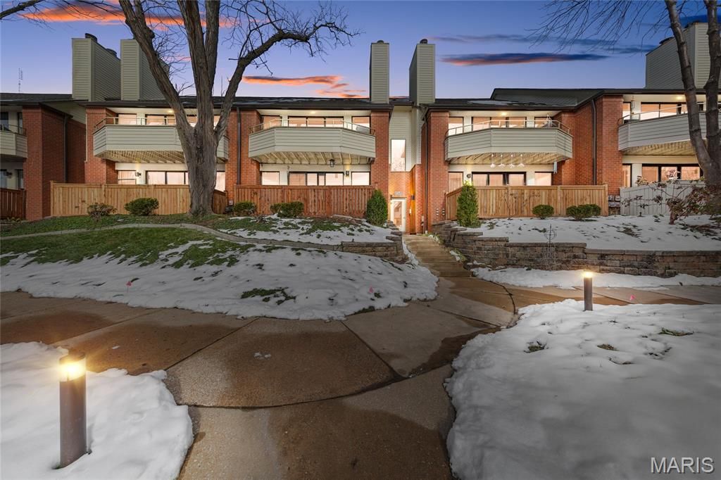 Photo of 5575 Waterman Boulevard #B, St Louis, MO 63112 (MLS # 25078585)