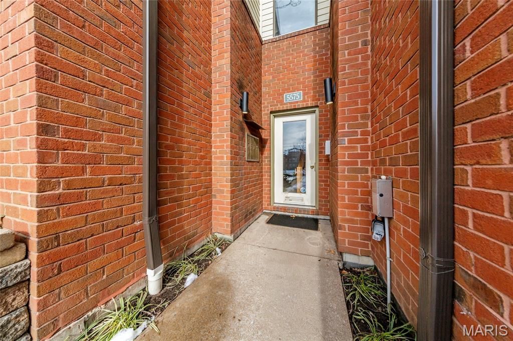 Photo of 5575 Waterman Boulevard #B, St Louis, MO 63112 (MLS # 25078585)