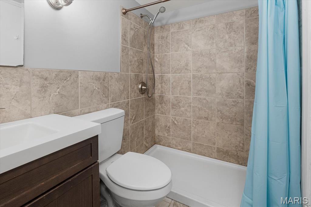 Florissant, Missouri 63033, United States, 2 Bedrooms Bedrooms, ,1 BathroomBathrooms,Residential,Active,148187