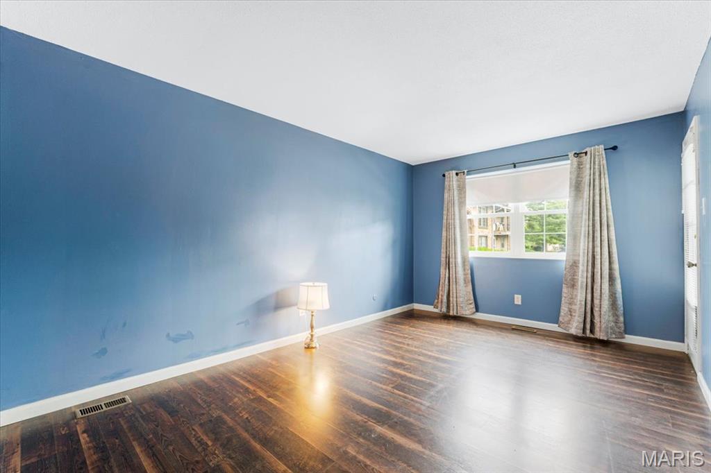 Florissant, Missouri 63033, United States, 2 Bedrooms Bedrooms, ,1 BathroomBathrooms,Residential,Active,148187