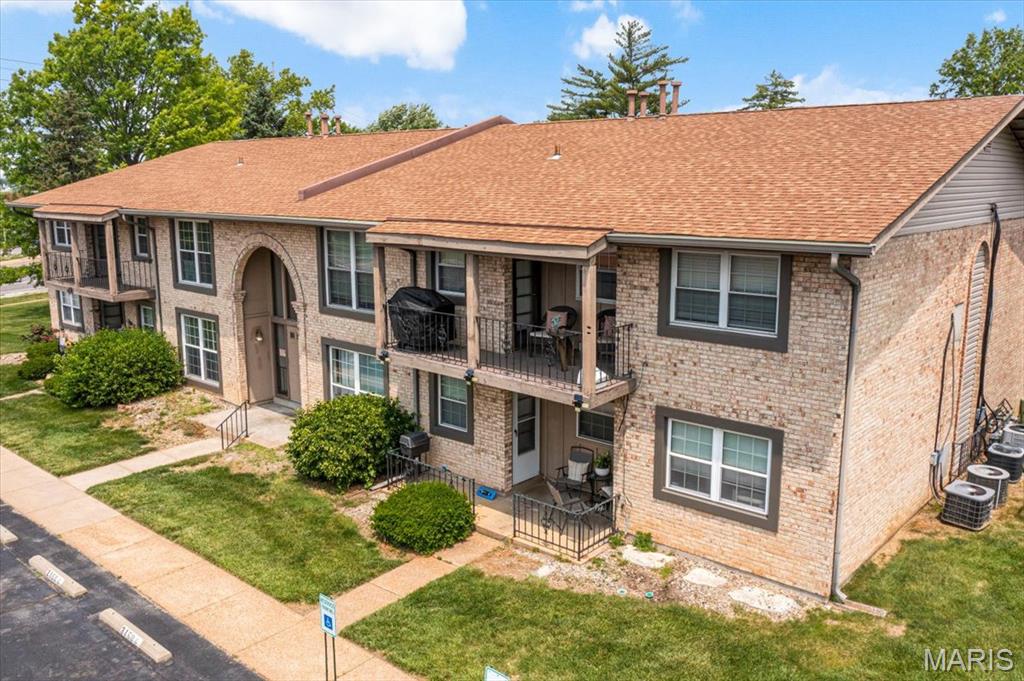 Florissant, Missouri 63033, United States, 2 Bedrooms Bedrooms, ,1 BathroomBathrooms,Residential,Active,148187