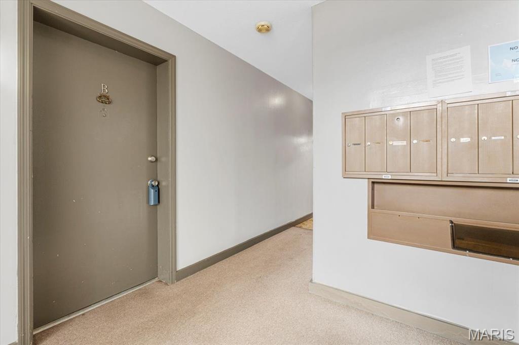 Florissant, Missouri 63033, United States, 2 Bedrooms Bedrooms, ,1 BathroomBathrooms,Residential,Active,148187