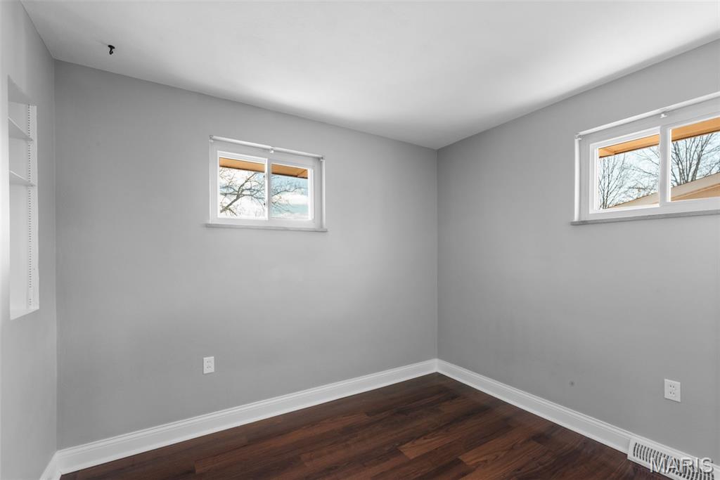 Quinettes Sub Amd Place Resub Of Lt 28 - Residential