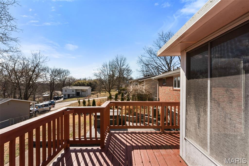 Quinettes Sub Amd Place Resub Of Lt 28 - Residential