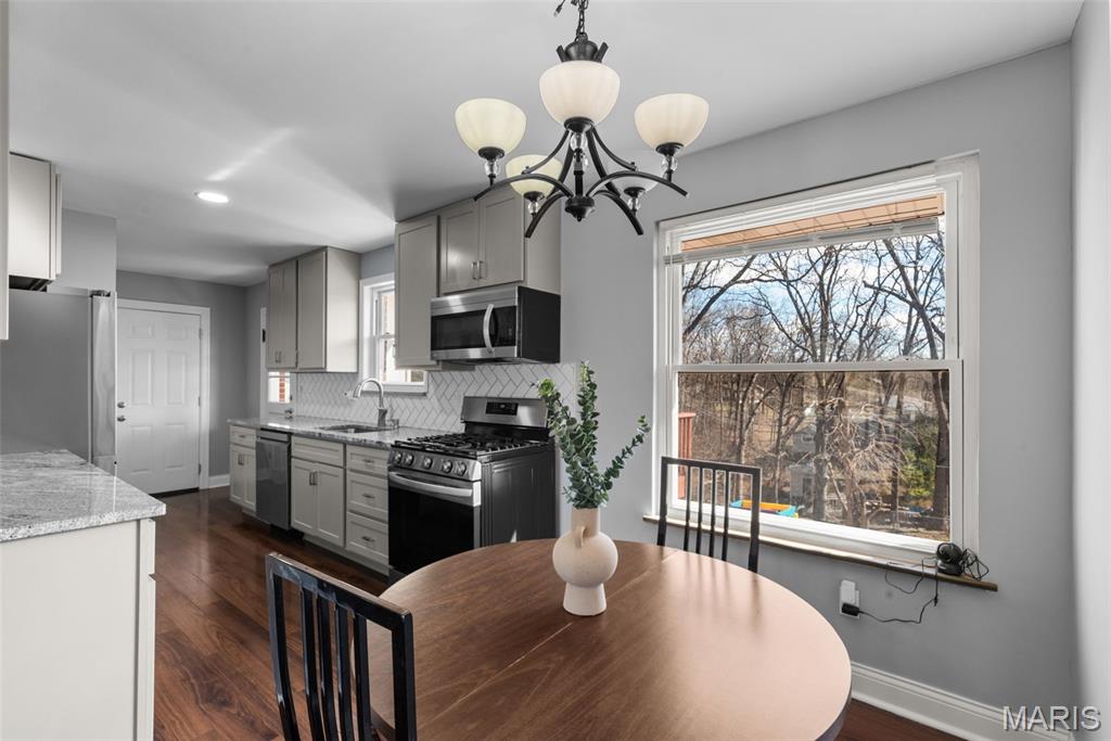 Quinettes Sub Amd Place Resub Of Lt 28 - Residential