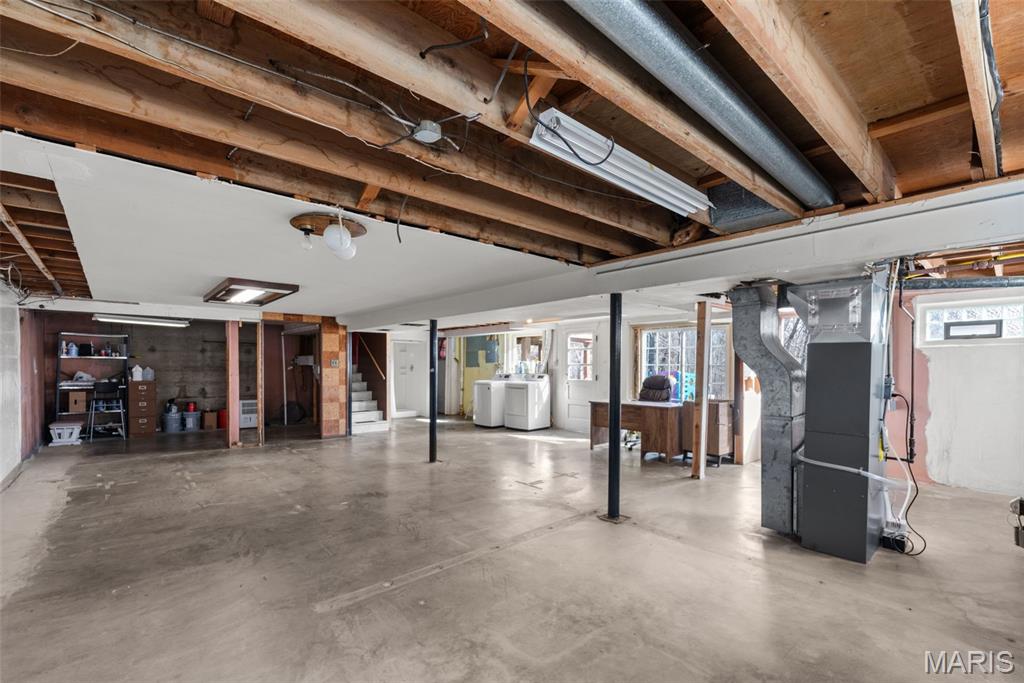 Quinettes Sub Amd Place Resub Of Lt 28 - Residential