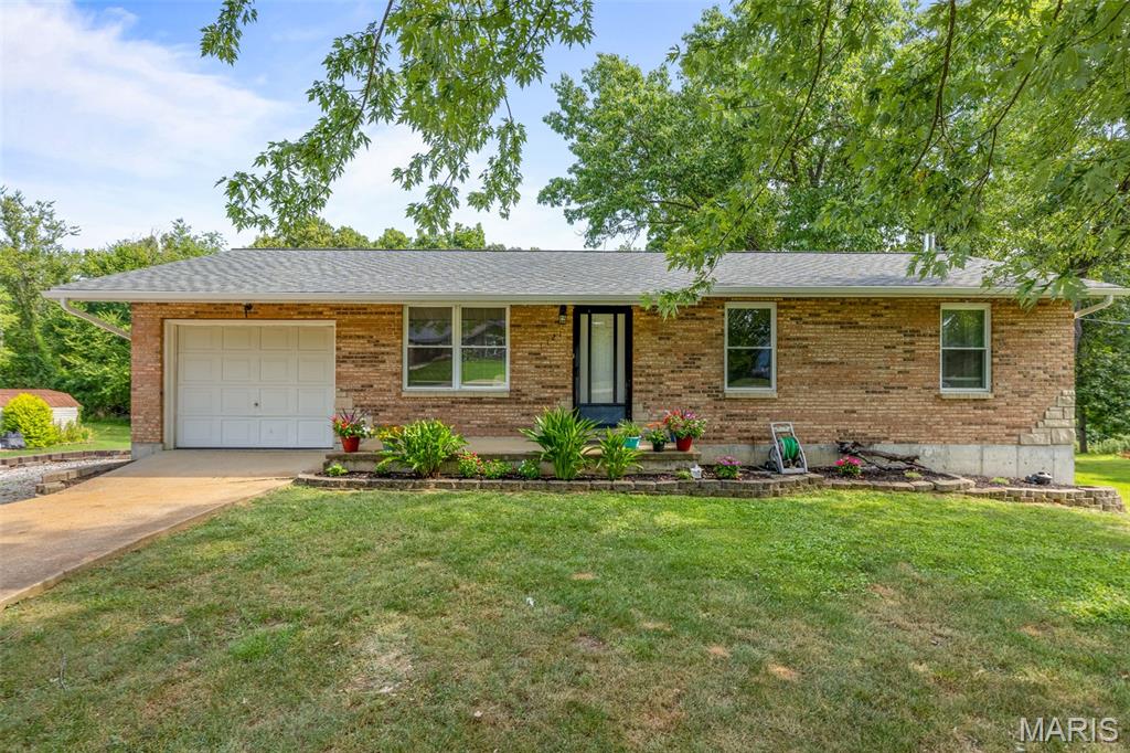 1121 Edgewood Drive