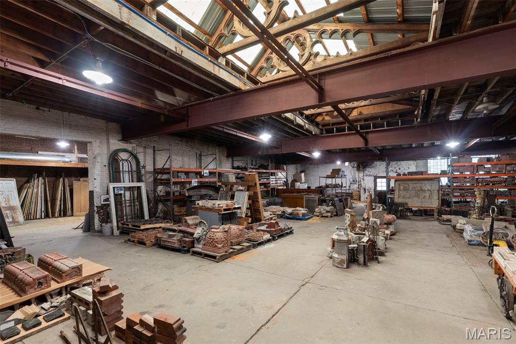 The Gate District - Land