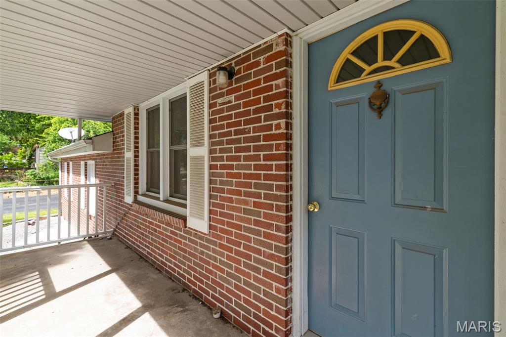 128 Edgeworth Avenue