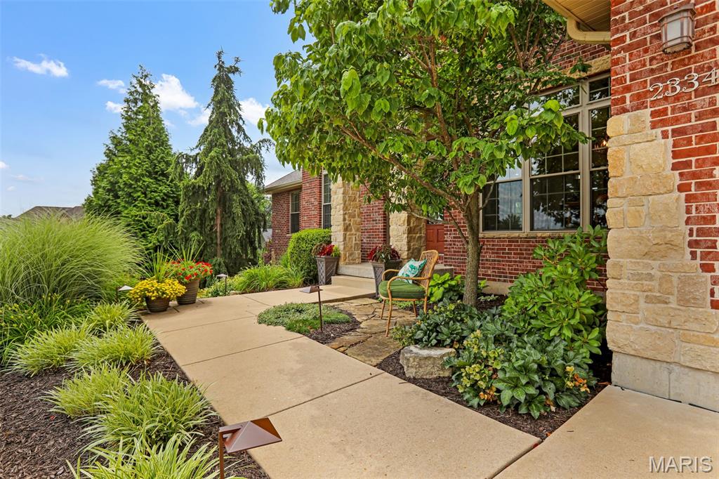 2334 Silver Crest Court