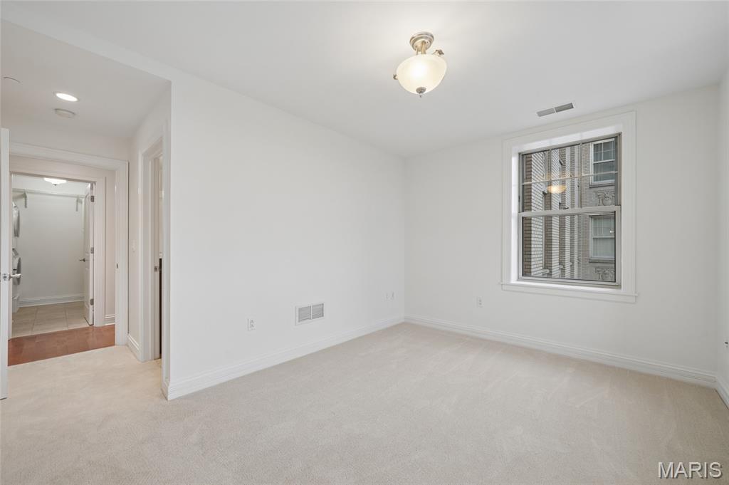 Park Plaza Residential Condo - Residential