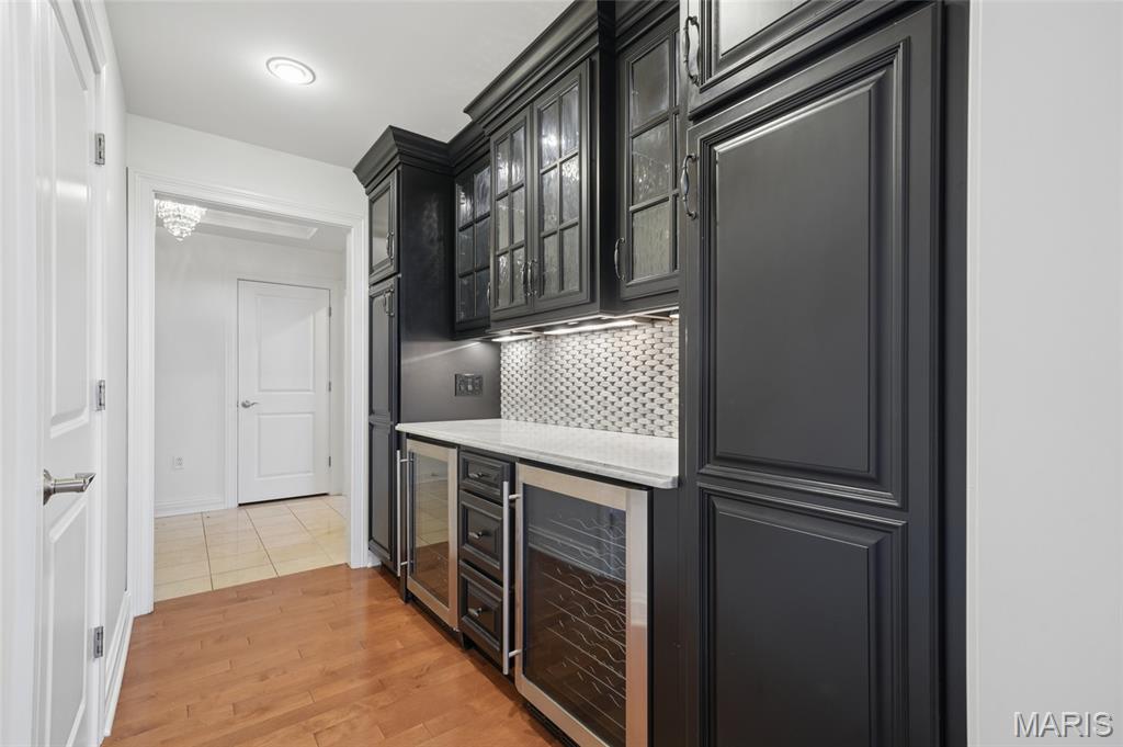 Park Plaza Residential Condo - Residential