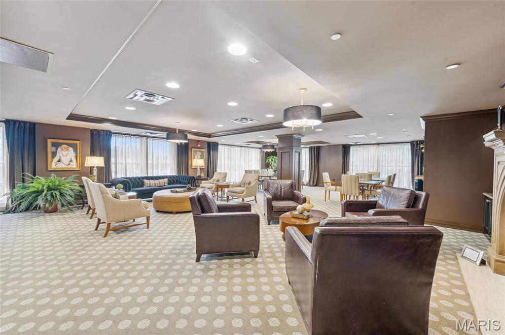 Park Plaza Residential Condo - Residential