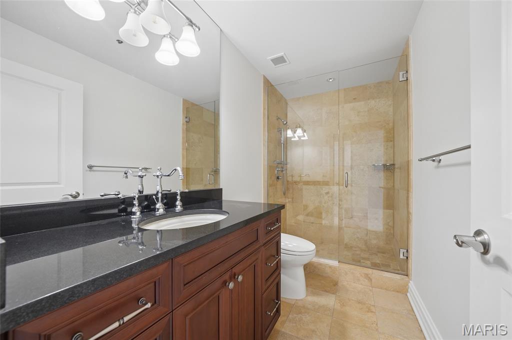 Park Plaza Residential Condo - Residential