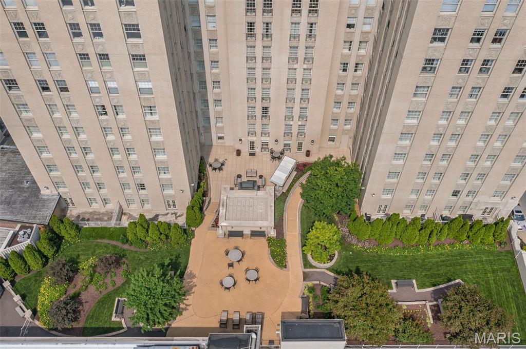 Park Plaza Residential Condo - Residential