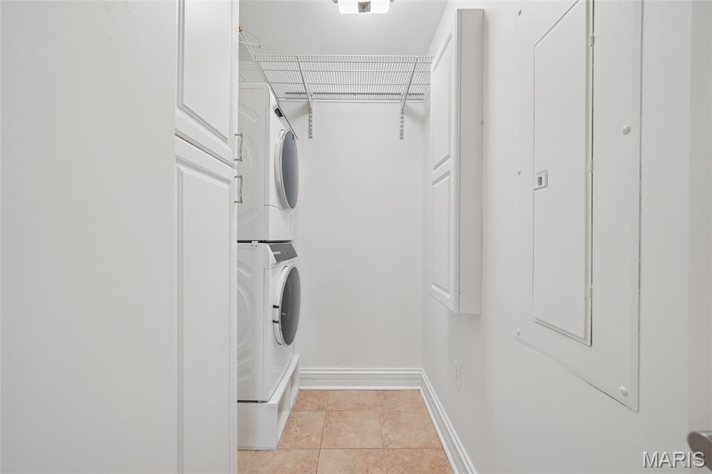 Park Plaza Residential Condo - Residential