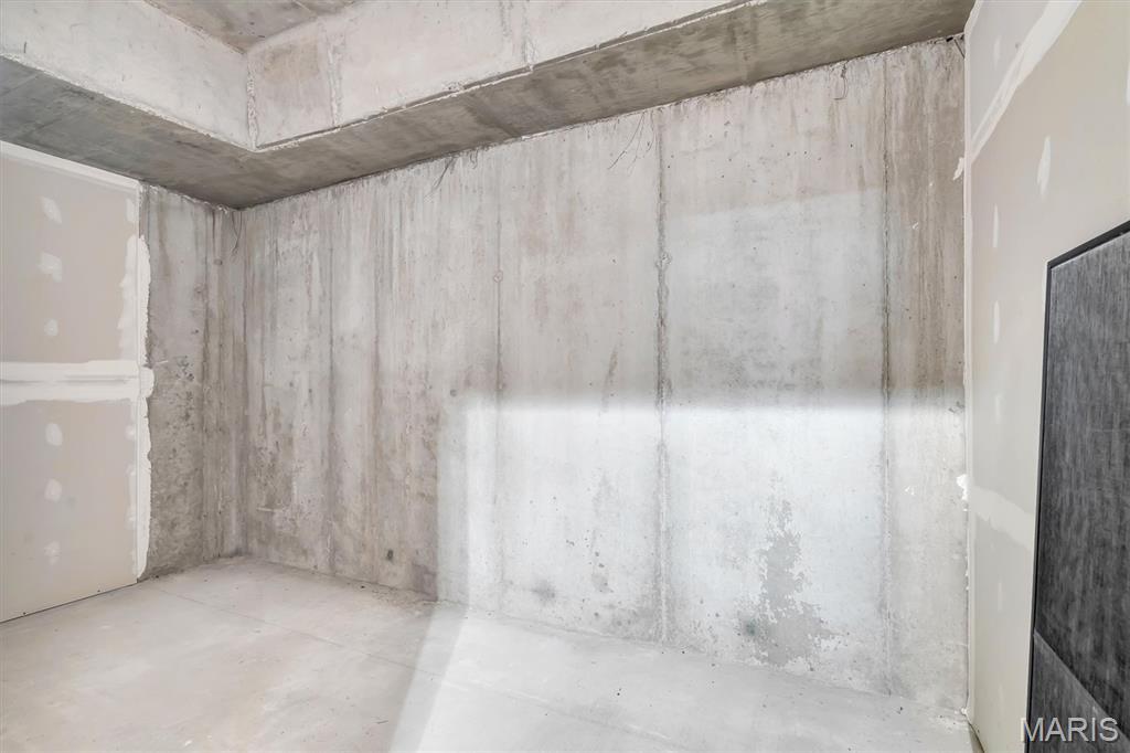 Laumeier Place Condo Amd - Residential