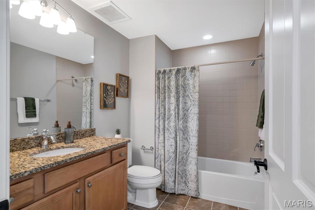 Laumeier Place Condo Amd - Residential