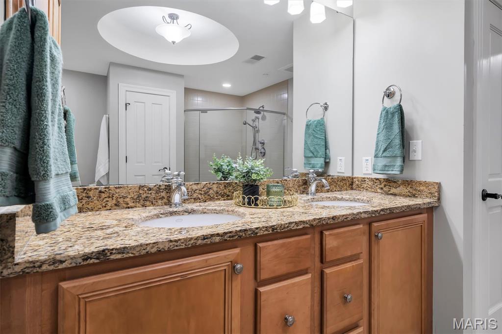 Laumeier Place Condo Amd - Residential