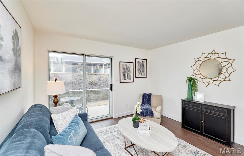 Creve Coeur Crossing Condo - Residential