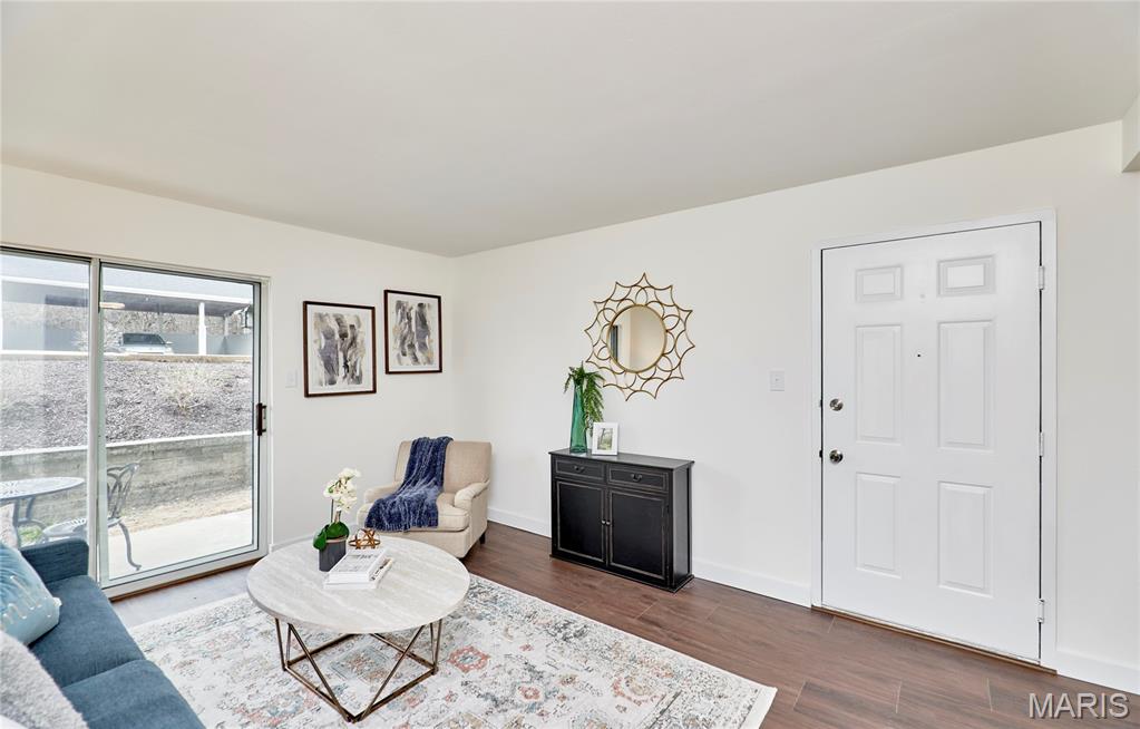 Creve Coeur Crossing Condo - Residential