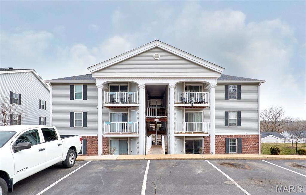 Creve Coeur Crossing Condo - Residential