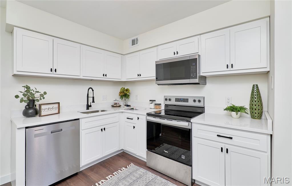 Creve Coeur Crossing Condo - Residential