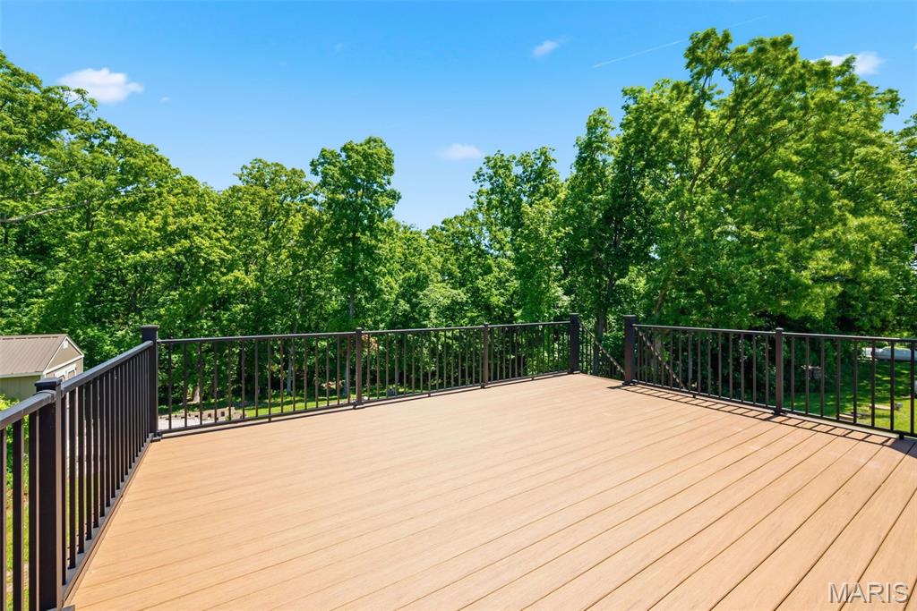 Green Pointe Estate - Residential
