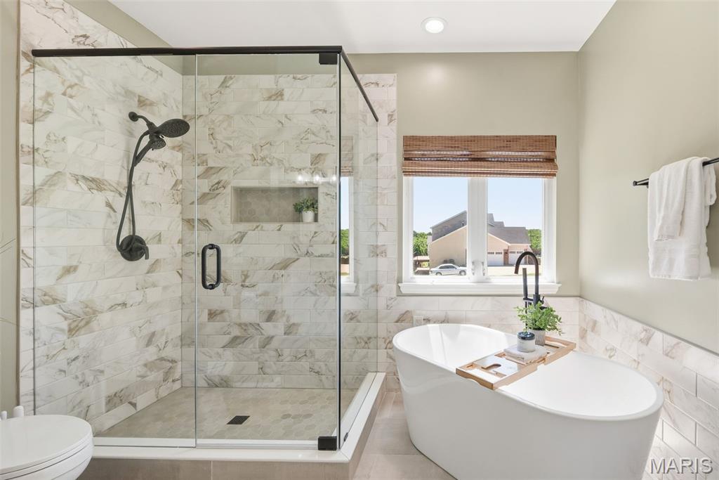 Green Pointe Estate - Residential