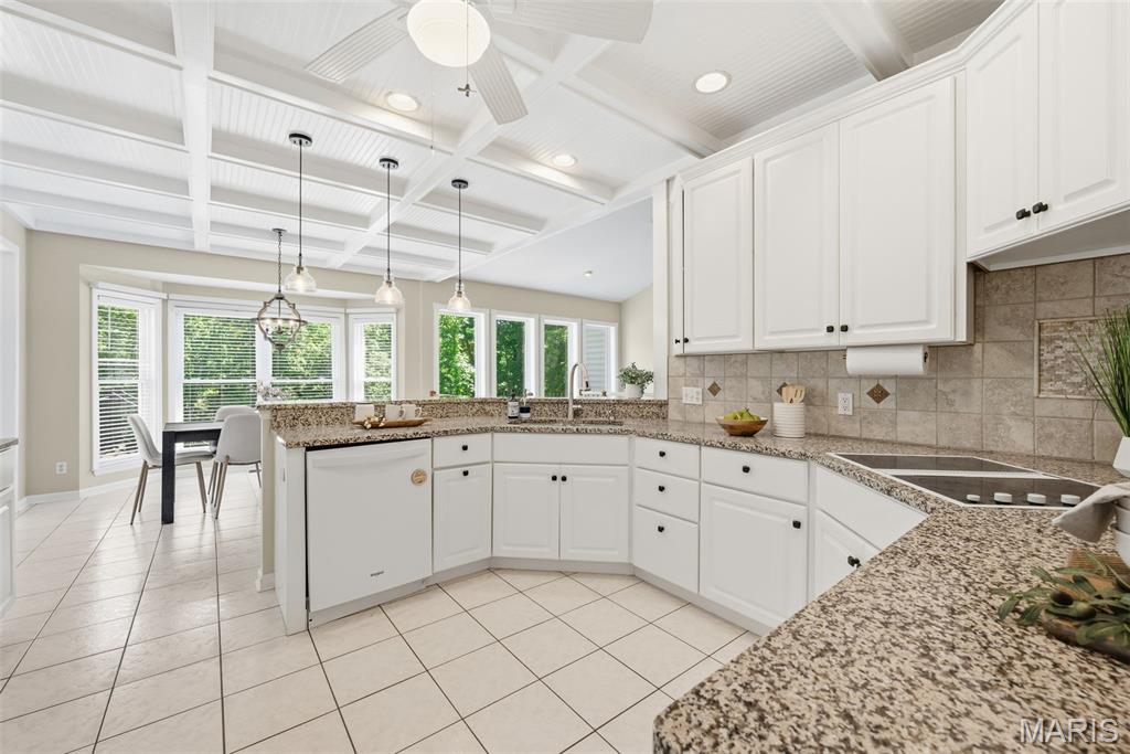 Green Pointe Estate - Residential