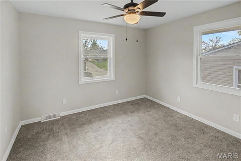 Tiny photo for 1635 N Spanish Street, Cape Girardeau, MO 63701 (MLS # 26018416)