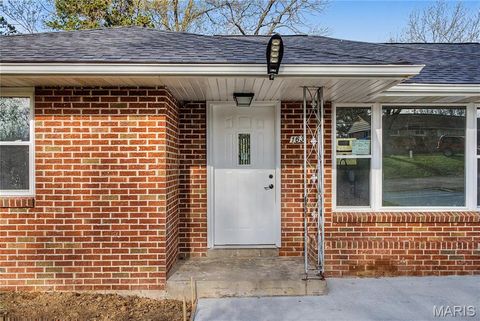 Tiny photo for 1635 N Spanish Street, Cape Girardeau, MO 63701 (MLS # 26018416)