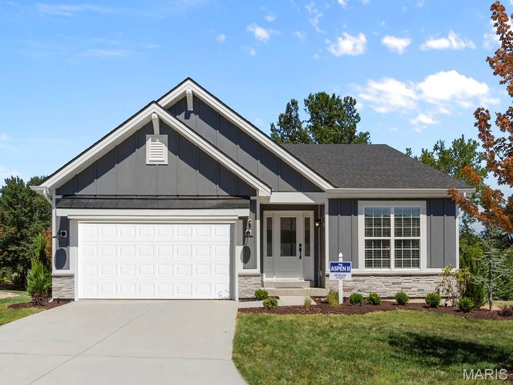 Photo of 2 Aspen at Highlands, Rolla, MO 65401 (MLS # 26042422)