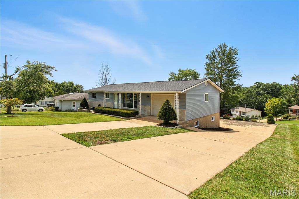 2721 Rose Drive