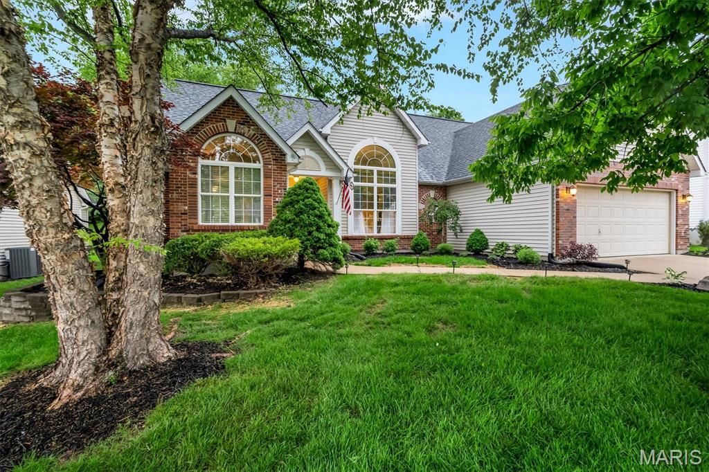 Photo of 3930 White Rose Lane, St Charles, MO 63304 (MLS # 26028254)