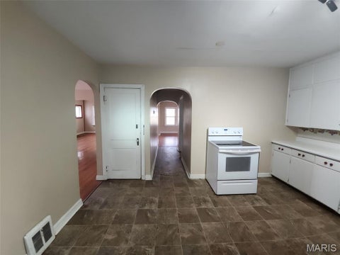 Tiny photo for 17 Wood Street, Park Hills, MO 63601 (MLS # 26069020)