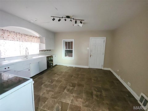 Tiny photo for 17 Wood Street, Park Hills, MO 63601 (MLS # 26069020)