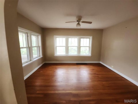 Tiny photo for 17 Wood Street, Park Hills, MO 63601 (MLS # 26069020)