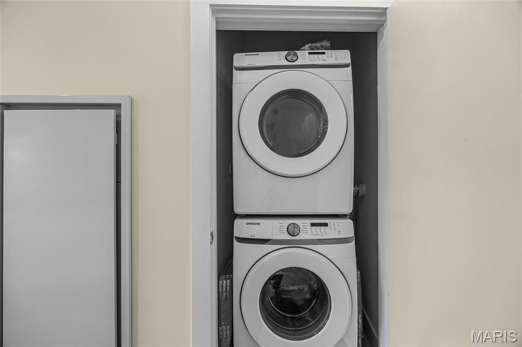 St Louis, Missouri 63108, United States, 1 Bedroom Bedrooms, ,2 BathroomsBathrooms,Residential,Active,189490