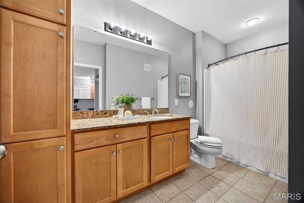 Hanley Station Condo - Residential