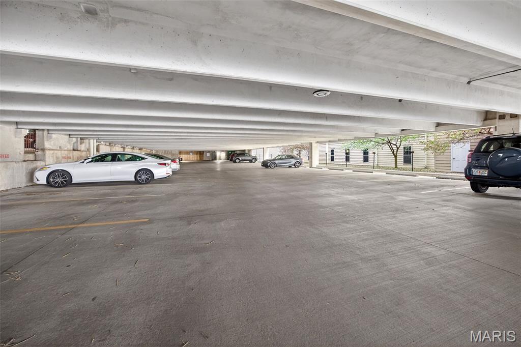 Hanley Station Condo - Residential