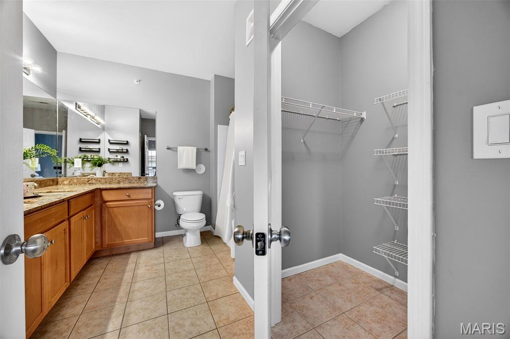 Hanley Station Condo - Residential