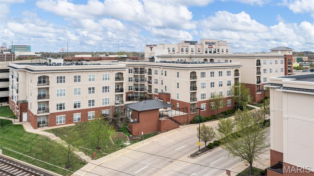Hanley Station Condo - Residential