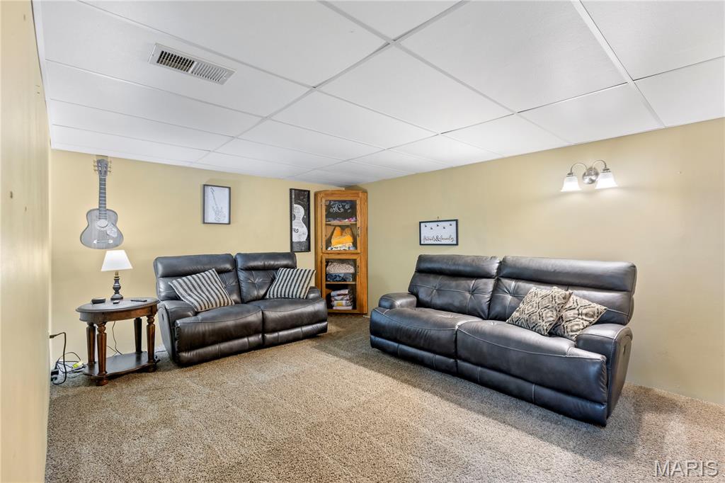 911 S Prairie Street