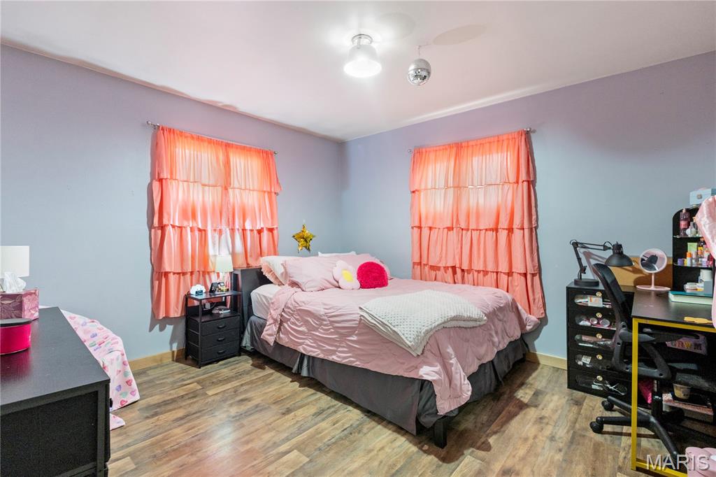 911 S Prairie Street