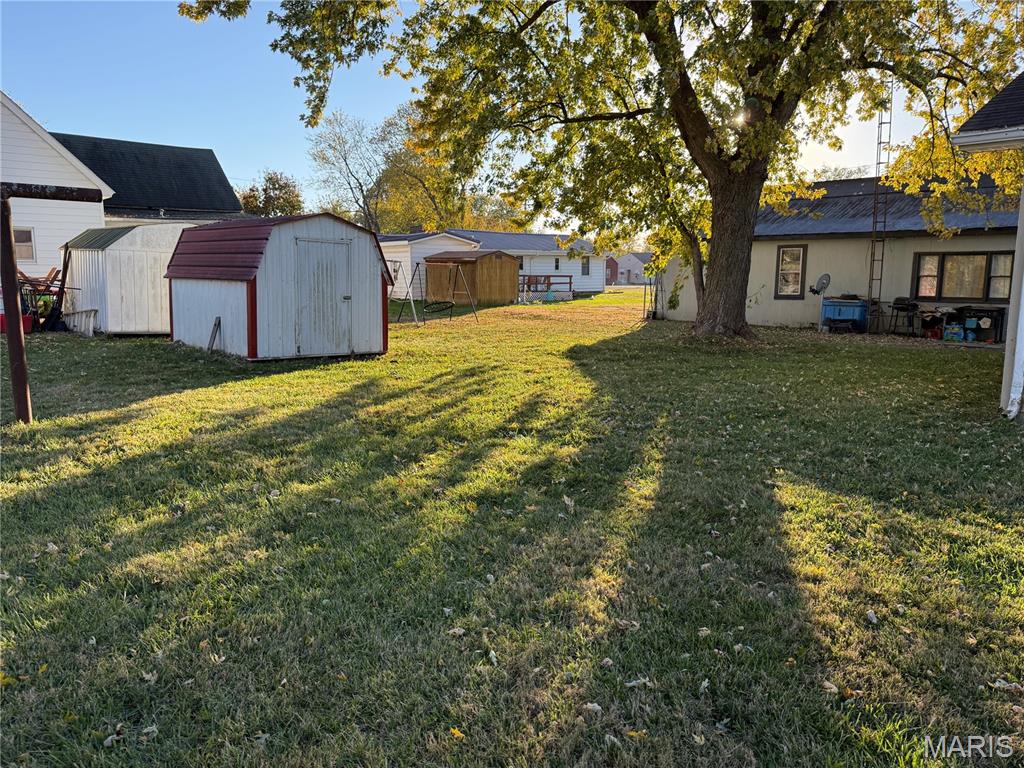 1203 W Locust Street