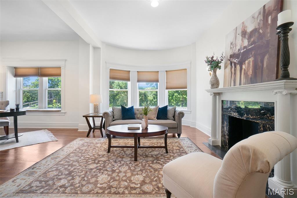 Aberdeen Condo - Residential